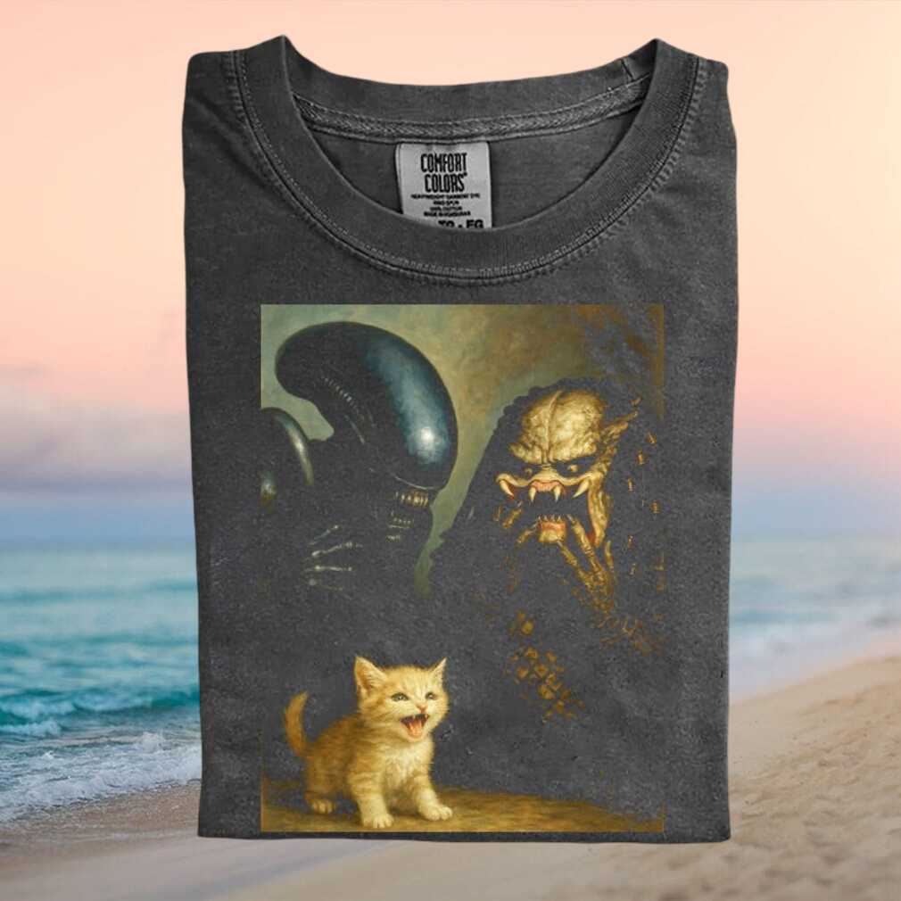 Alien Vs Predator Kitten Cute Funny Pop Culture Graphic T Shirt - Limotees LLC