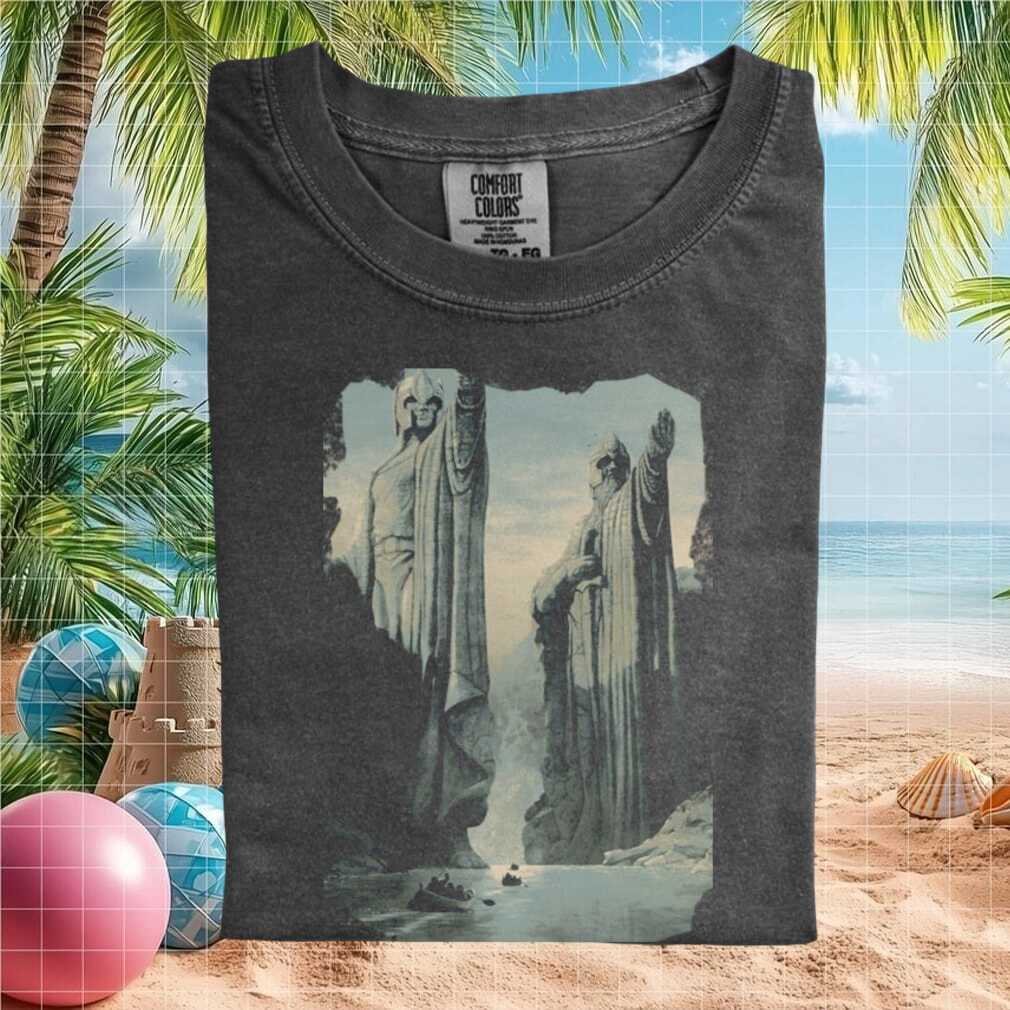 Argonath Pillars of Kings Lord of the Rings Cinematic T Shirt - Limotees LLC
