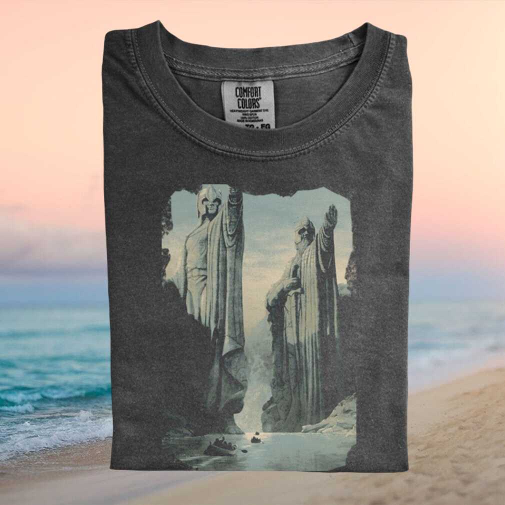 Argonath Pillars of Kings Lord of the Rings Cinematic T Shirt - Limotees LLC
