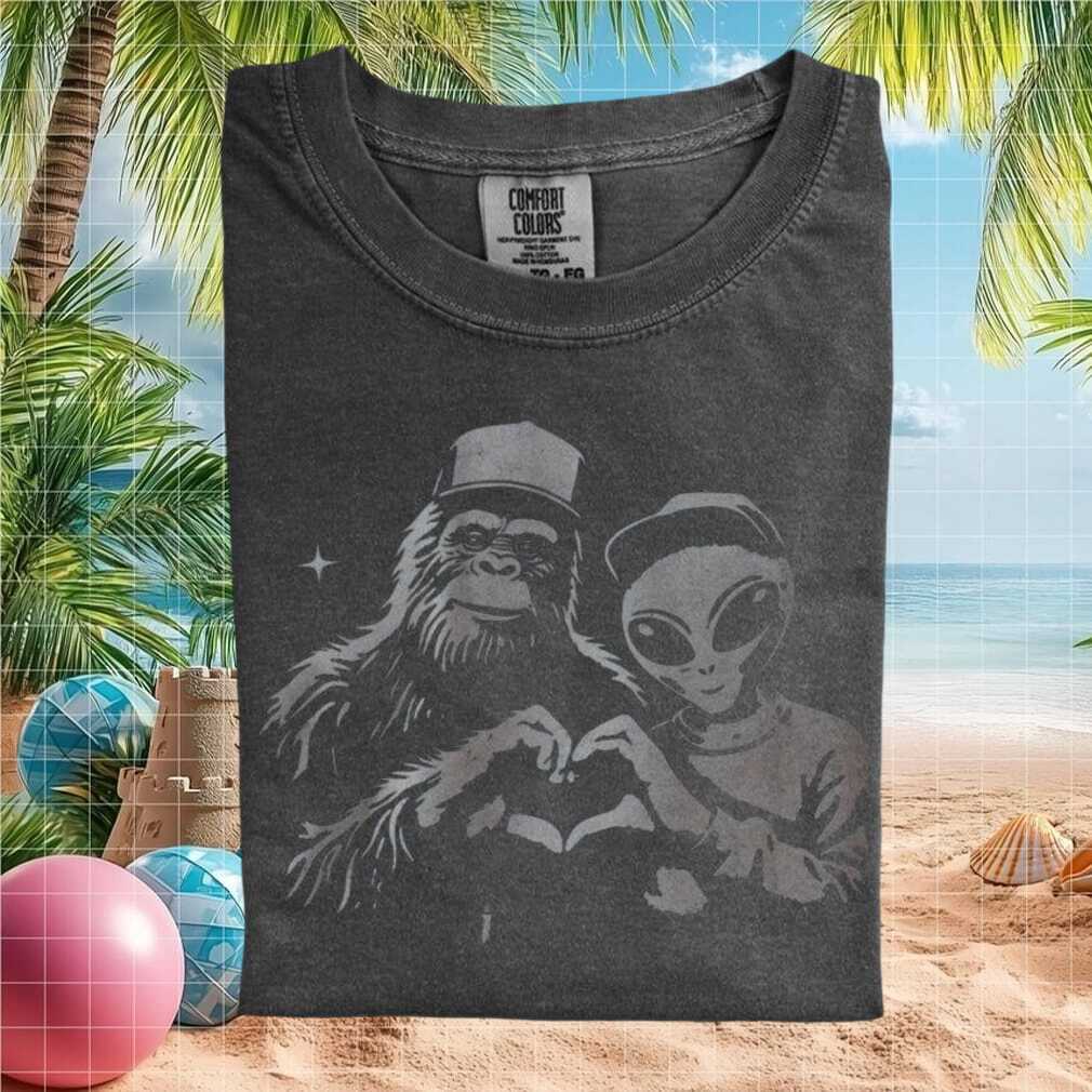 Bigfoot Alien Love Heart Hands Paranormal Funny Space T Shirt - Limotees LLC