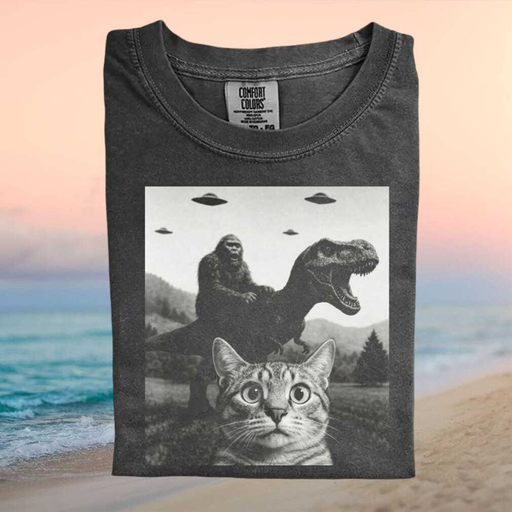 Bigfoot Riding T Rex Space Alien Funny Vintage Style T Shirt - Limotees LLC