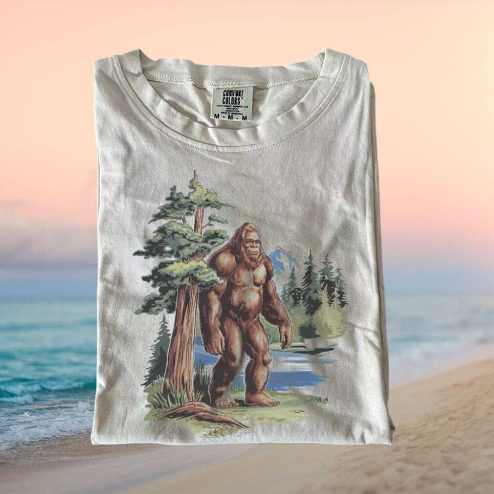 Bigfoot Sasquatch Forest Nature Wildlife Retro Graphic T Shirt - Limotees LLC