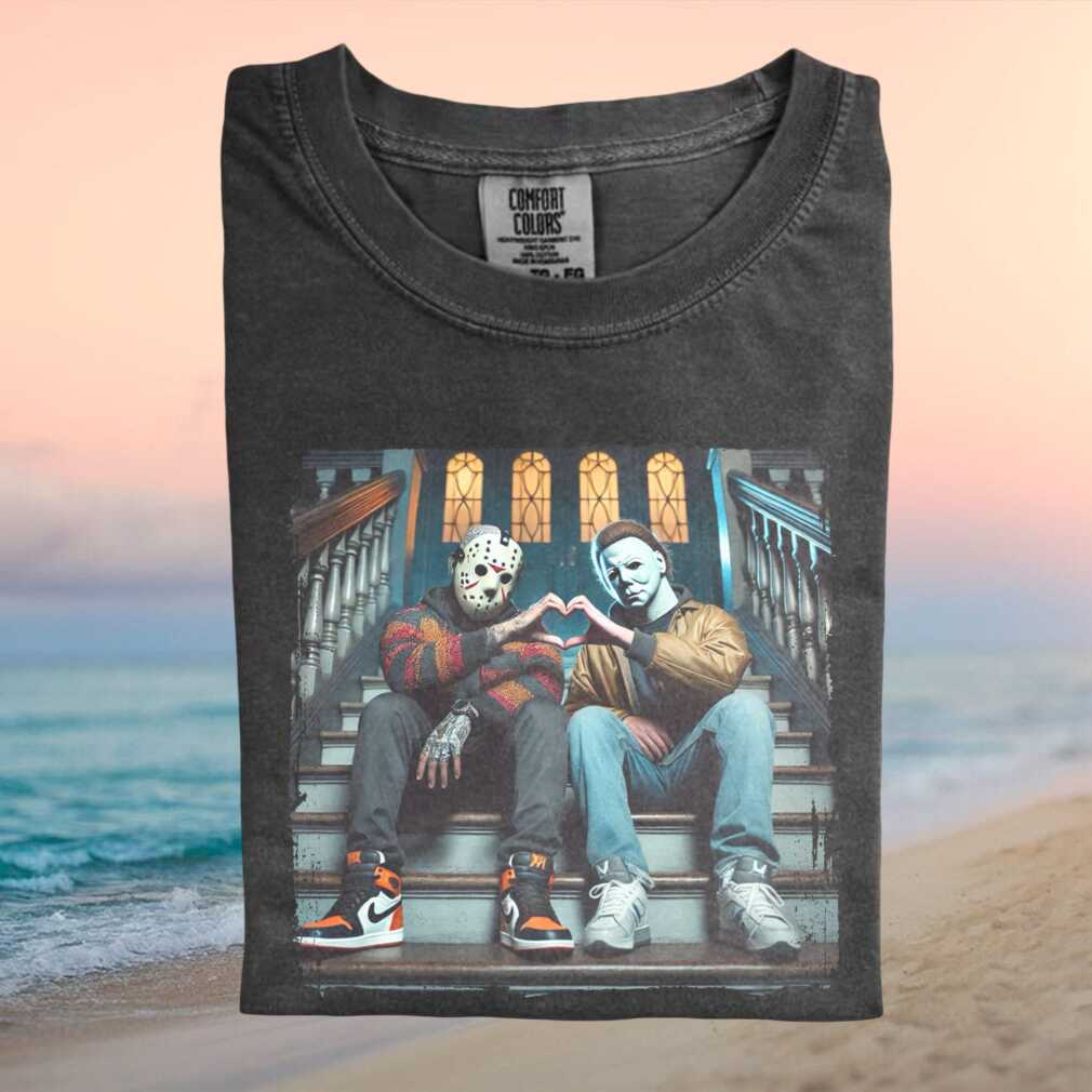 Jason Voorhees And Michael Myers Best Friends Heart T Shirt - Limotees LLC