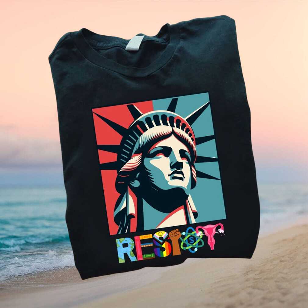 Resist Statue Of Liberty Pop Art Social Justice Equality T Shirt - Limotees LLC